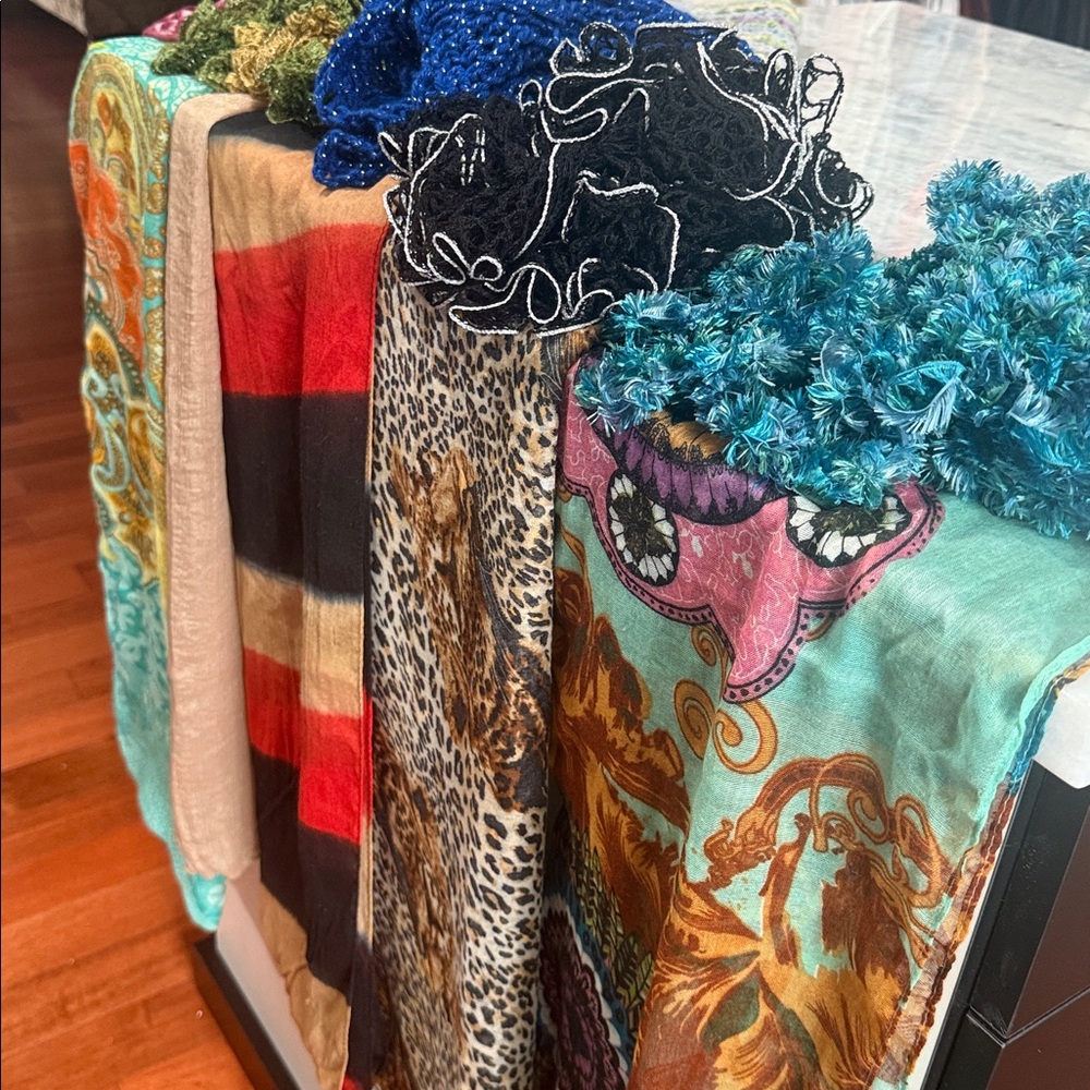 Colorful Patterned Scarves Collection - Picture 6 of 6
